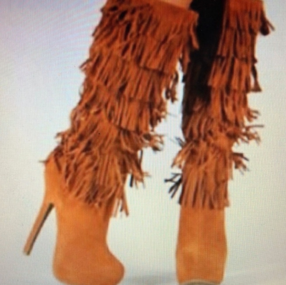 Anne Michelle Chestnut Fringe Platform Boo…